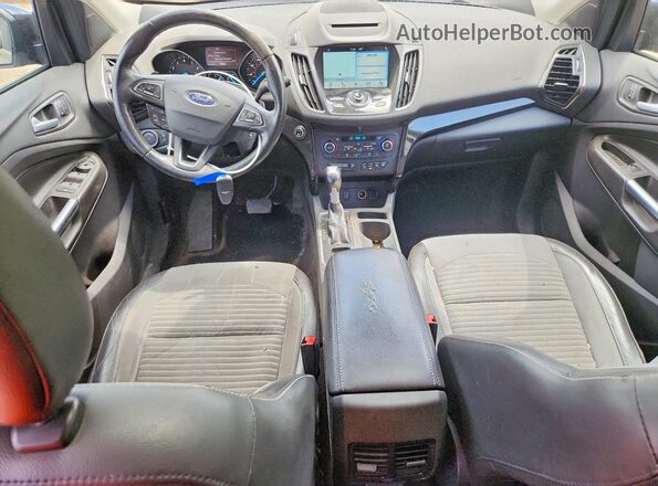 1FMCU9J97JUC21376 2018 FORD ESCAPE Gray Vista del salpicadero