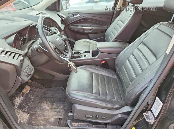 1FMCU9J98HUD00131 2017 FORD ESCAPE Black წინა სალონის ხედი