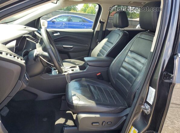 1FMCU9J98HUD56814 2017 FORD ESCAPE Gray Front interior view