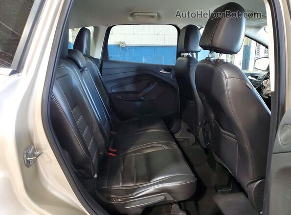 1FMCU9J98HUE91582 2017 FORD ESCAPE Beige Rear interior view