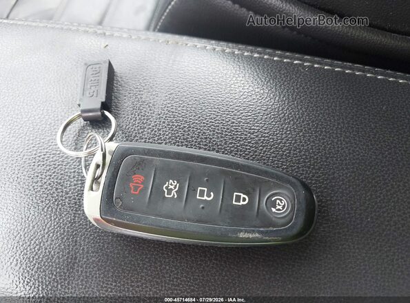 1FMCU9J99HUB52507 2017 FORD ESCAPE Gray Vista del salpicadero