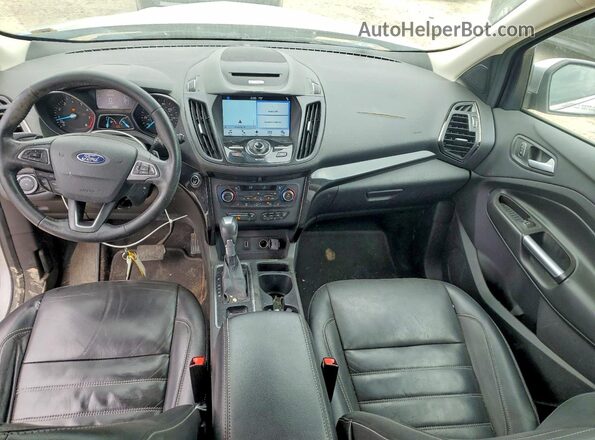 1FMCU9J99HUD11042 2017 FORD ESCAPE White Widok deski rozdzielczej