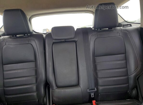 1FMCU9J99HUD11042 2017 FORD ESCAPE White Widok tylnych siedzeń