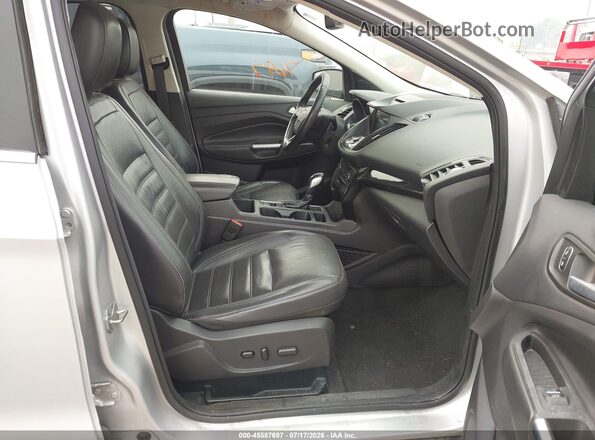 1FMCU9J99JUC49485 2018 FORD ESCAPE Silver Սալոնի դիմացի տեսք