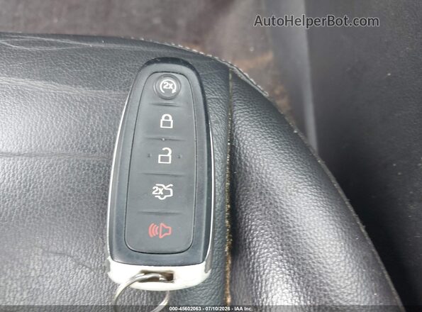 1FMCU9J99KUB48822 2019 FORD ESCAPE Blue Вид панелі приладів
