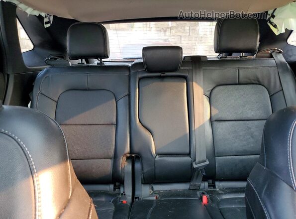 1FMCU9J99LUB97830 2020 FORD ESCAPE Red Rear seats view