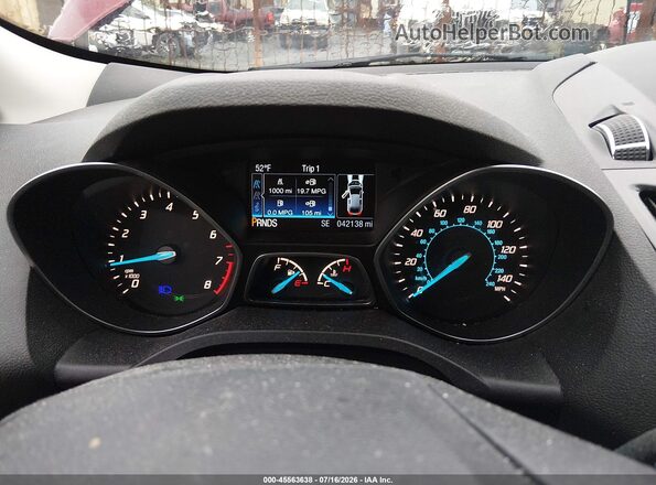 1FMCU9J9XGUC28895 2016 FORD ESCAPE Red Widok tylnych siedzeń