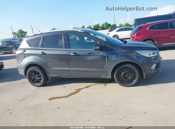 1FMCU9J9XJUC89381 2018 FORD ESCAPE Gray Rear interior view