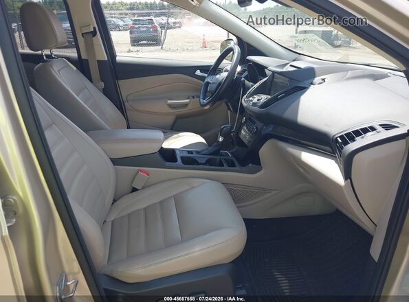 1FMCU9JD0HUC17099 2017 FORD ESCAPE Tan Սալոնի դիմացի տեսք