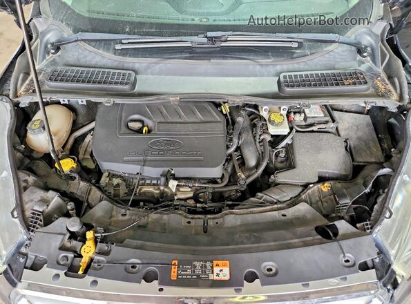 1FMCU9JD6HUA35620 2017 FORD ESCAPE Черный Вид задней части салона