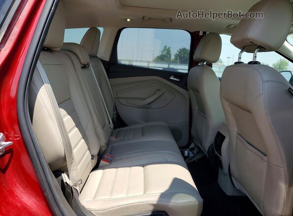 1FMCU9JD6HUB14799 2017 FORD ESCAPE Red Вид задньої частини салону