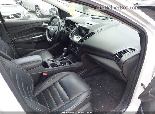 1FMCU9JD7HUC41318 2017 FORD ESCAPE White წინა სალონის ხედი