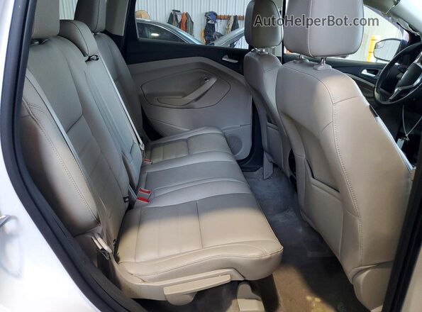 1FMCU9JX7GUB27781 2016 FORD ESCAPE White Rear interior view