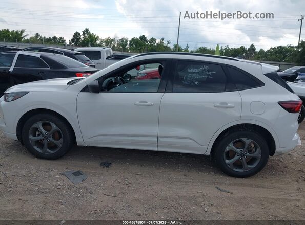 1FMCU9MN5PUA08198 2023 FORD ESCAPE White სალონის 360-გრადუსიანი ხედი