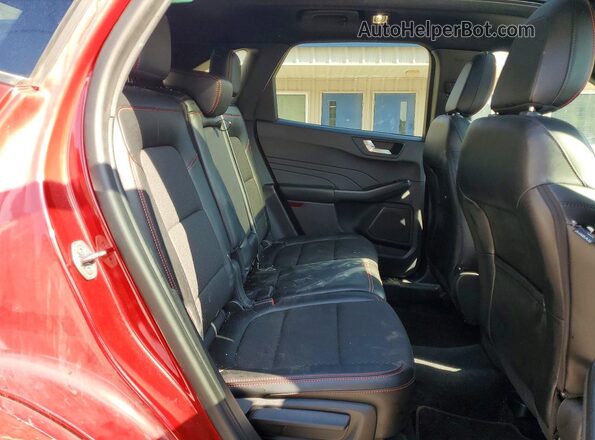 1FMCU9MN5PUA70815 2023 FORD ESCAPE Красный Вид задней части салона