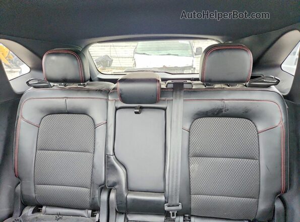 1FMCU9MN8RUA10675 2024 FORD ESCAPE Blue Vista de los asientos traseros