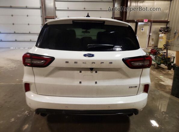 1FMCU9NA3PUA32169 2023 FORD ESCAPE Белый Вид сзади