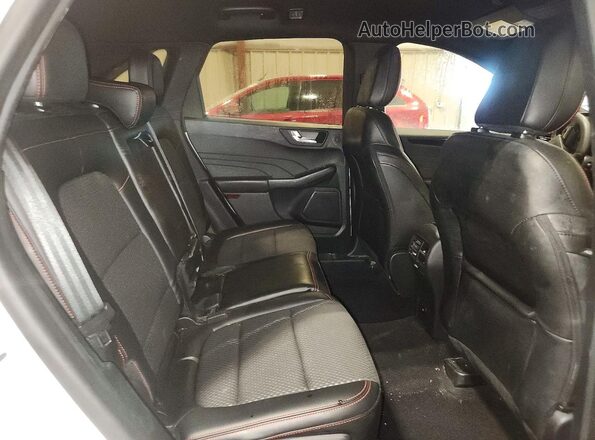 1FMCU9NA3PUA32169 2023 FORD ESCAPE Белый Вид задней части салона