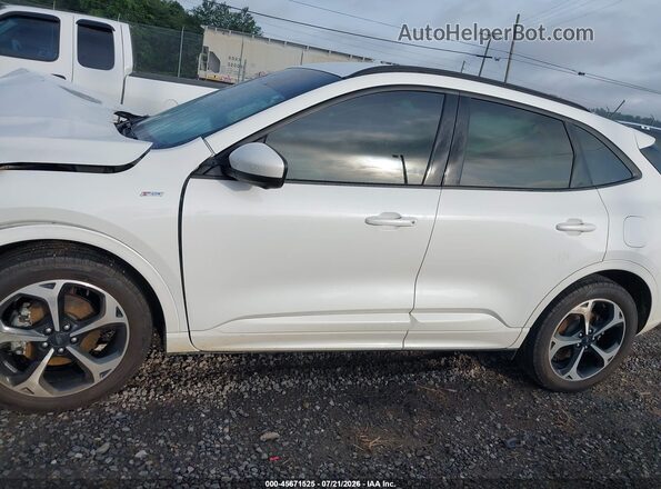1FMCU9NA4PUA99363 2023 FORD ESCAPE White Widok wnętrza 360 stopni