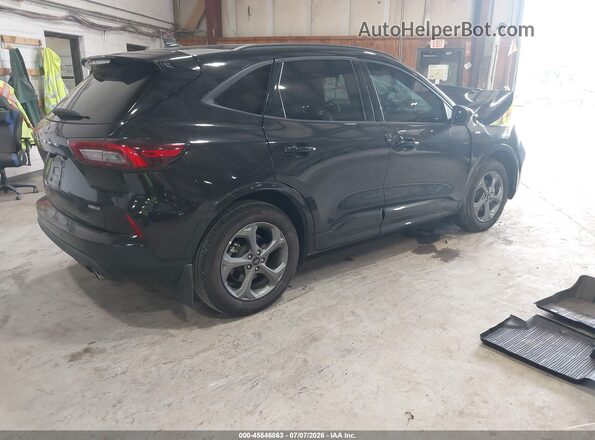 1FMCU9NZ2PUB47335 2023 FORD ESCAPE Черный Задняя правая четверть