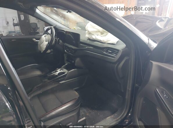 1FMCU9NZ2PUB47335 2023 FORD ESCAPE Черный Вид салона спереди
