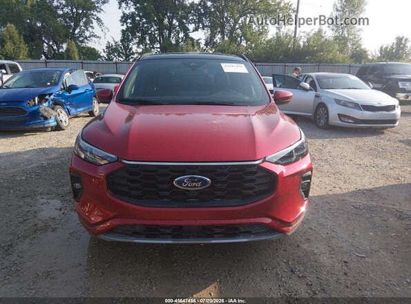1FMCU9PA3SUB68954 2025 FORD ESCAPE Red Widok wnętrza z tyłu