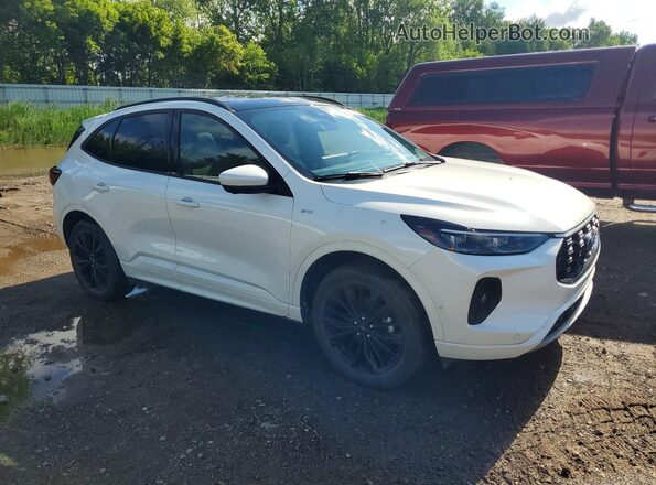 1FMCU9PAXRUB02668 2024 FORD ESCAPE Белый Передняя правая четверть