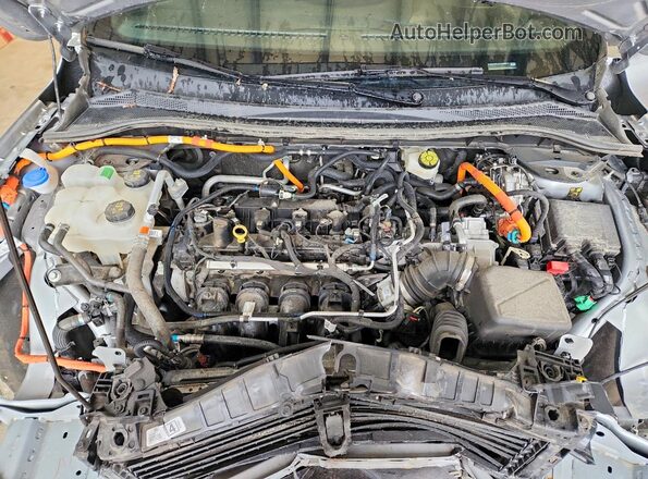 1FMCU9PZ1PUA89019 2023 FORD ESCAPE Silver Vista del compartimento del motor