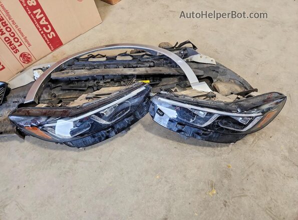 1FMCU9PZ1PUA89019 2023 FORD ESCAPE Silver Vista de la etiqueta del VIN