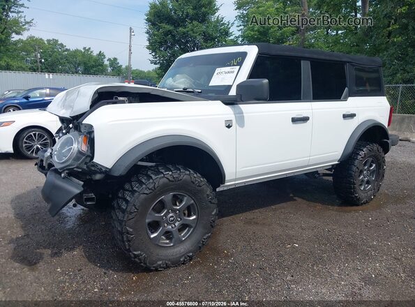 1FMDE5BH4MLA97044 2021 FORD BRONCO White წინა მარცხენა ხედი სამი მეოთხედიდან