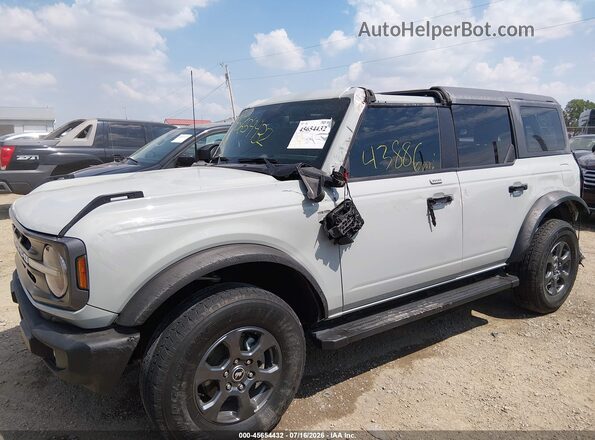 1FMDE5BH9PLB38563 2023 FORD BRONCO Gray Вид спереду