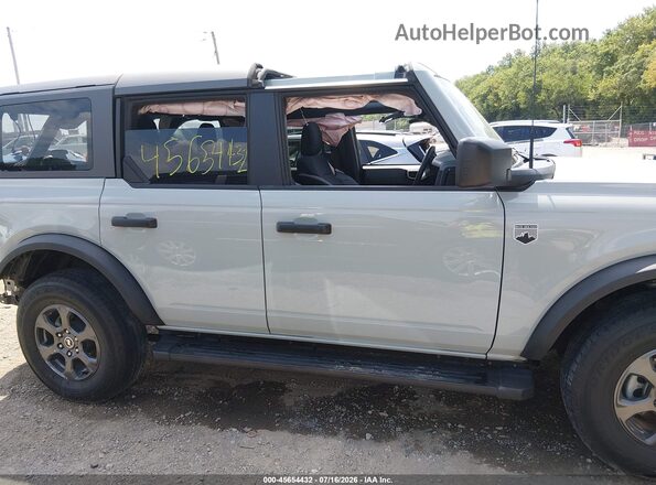1FMDE5BH9PLB38563 2023 FORD BRONCO Gray Вид задньої частини салону