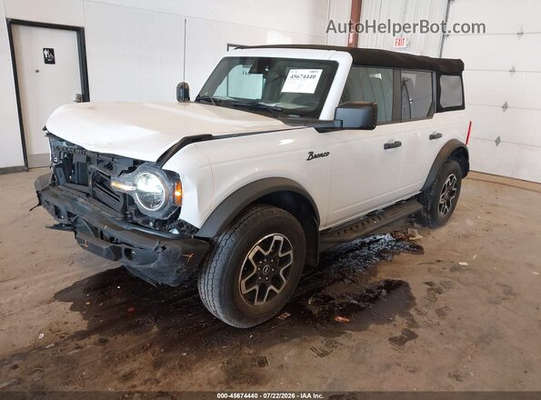 1FMDE5BHXPLB13199 2023 FORD BRONCO Белый Передняя левая четверть