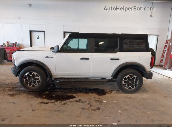 1FMDE5BHXPLB13199 2023 FORD BRONCO Белый Панорамный вид салона 360°