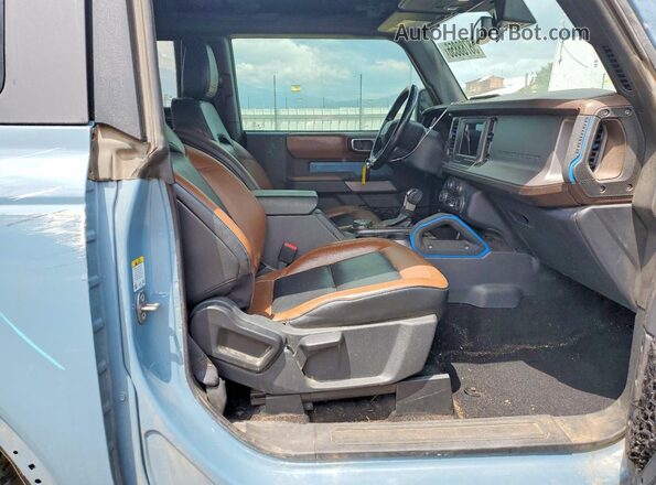 1FMDE5CP2PLC08636 2023 FORD BRONCO Blue Vista interior trasera