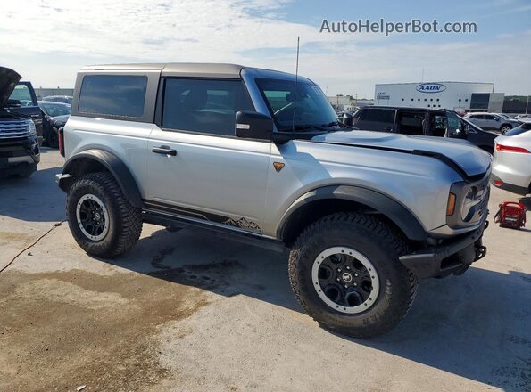 1FMDE5CP3PLB45188 2023 FORD BRONCO Silver Delantero derecho