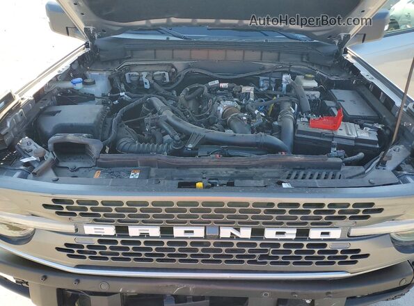 1FMDE5CP3PLB45188 2023 FORD BRONCO Silver Vista del compartimento del motor