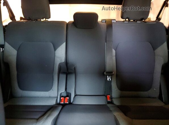 1FMDE5DH4MLA67233 2021 FORD BRONCO Blue Widok tylnych siedzeń