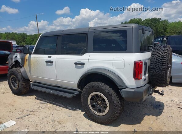 1FMDE5DH5MLA89516 2021 FORD BRONCO Белый Панорамный вид салона 360°