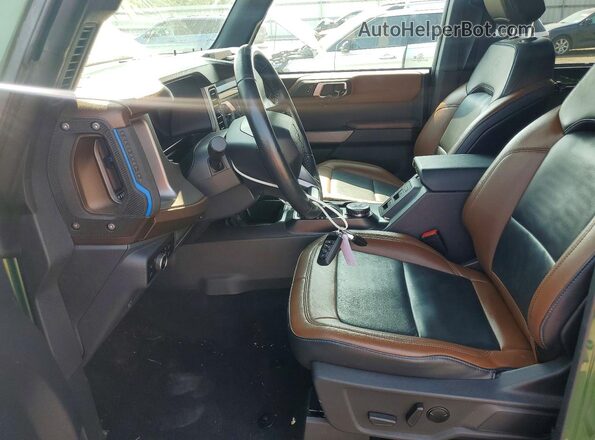 1FMDE5DH5PLA99404 2023 FORD BRONCO Зеленый Вид панели приборов