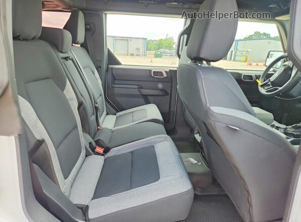 1FMDE6BH6SLB59823 2025 FORD BRONCO White Вид задньої частини салону