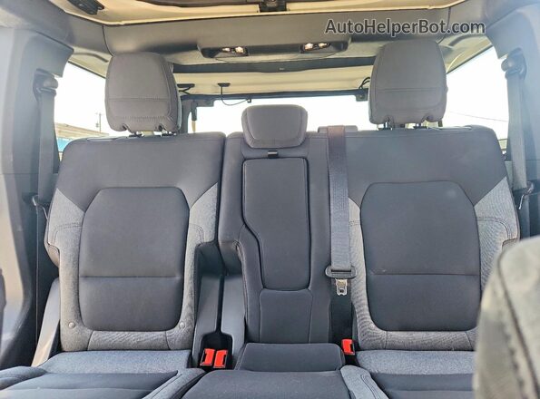 1FMDE7BH0SLA83974 2025 FORD BRONCO Beige Rear seats view