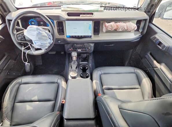 1FMDE8BH4SLB18604 2025 FORD BRONCO White Առջևի վահանակի տեսք