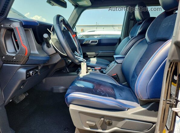 1FMEE0RR8RLA82608 2024 FORD BRONCO Black Vista interior delantera