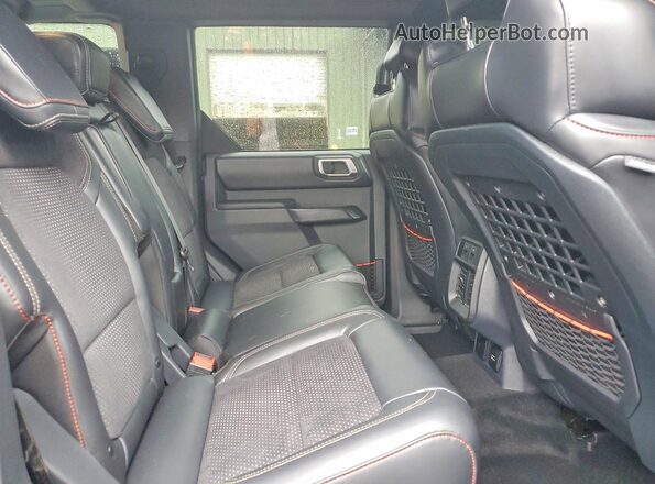 1FMEE0RRXSLB74437 2025 FORD BRONCO Черный Вид задней части салона