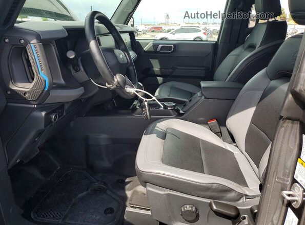 1FMEE1BP0RLB50768 2024 FORD BRONCO Gray Вид салону спереду