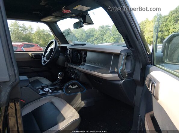 1FMEE2BP2RLB04493 2024 FORD BRONCO Black Widok wnętrza z przodu