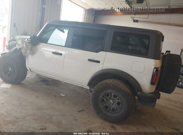 1FMEE2BP8RLB11528 2024 FORD BRONCO White Trasero izquierdo