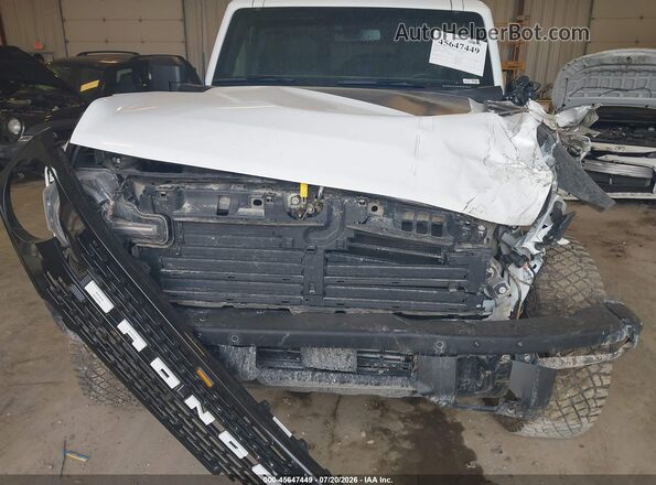 1FMEE2BP8RLB11528 2024 FORD BRONCO White Vista frontal