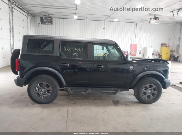 1FMEE5BP4NLB55683 2022 FORD BRONCO Black Widok wnętrza z tyłu